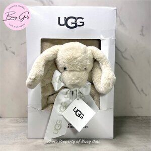 UGG Puppy Lovey and Blanket Set Gift Box
